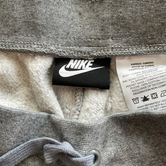 grey nike joggers - Picture 4 of 4